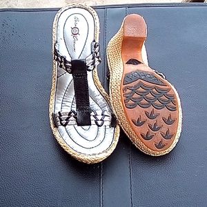 Barn crown shoes